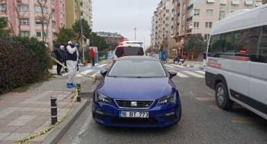 Otomobilin içinde battaniyeye sarılı ceset bulundu