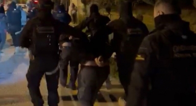 Terör polisinin özel timi hırsız ve yağmacı avında