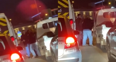 Trafikteki yol verme kavgaları kamerada