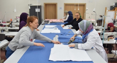 Yıldırım Belediyesi çocuklar için eşofman üretiyor