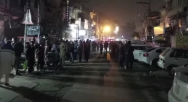 Afganistan'da 6.5 büyüklüğünde deprem