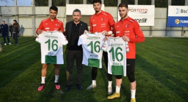 Altay, İsmail ve Zeki Çelik’e Bursaspor forması hediye edildi