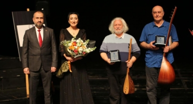 Aşık Veysel, eserleriyle Bursa'da anıldı