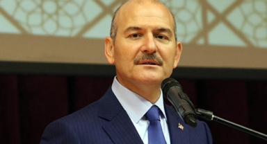 Bakan Soylu: 'Bursa'daki futbol müsabakasında, futbol seyrinin dışındaki görseller kabul edilemez'