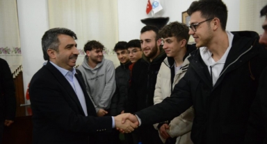 Başkan Yılmaz gençlerle buluştu