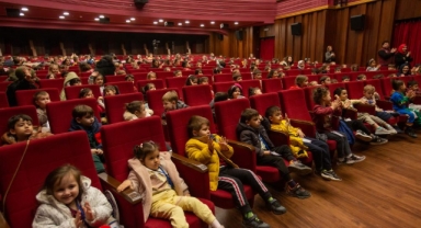 Bursa'da perde çocuklar için açıldı