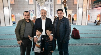 Bursalılar kandilde camileri doldurdu