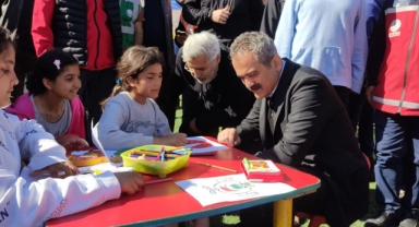 Deprem bölgesinde bazı ilçelerde eğitim başlıyor