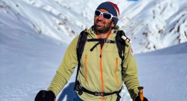 Depremde hayat kurtaran dağcı çığda hayatını kaybetti