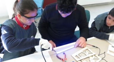 Depremzede çocuklara bilim turu