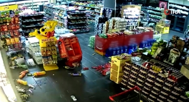Kayseri'deki deprem kamerada