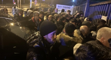Milli futbolcu Yunus Mallı, Bursa'da kapıda kaldı