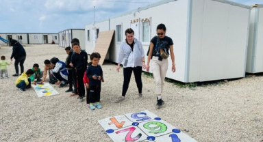 Nilüfer Belediyesi yaraların sarılması için Samandağ’da