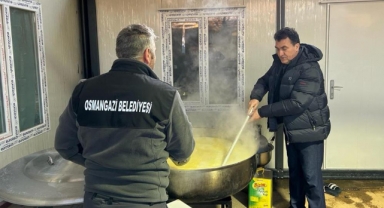 Osmangazi’den deprem bölgesine 4 bin kişilik iftar sofrası