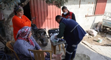 Sağlık hizmetleri depremzedelerin ayağına gidiyor