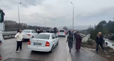 TEM Otoyolu Kocaeli geçişinde zincirleme kaza