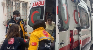 Yatalak nine ve torununu itfaiye kurtardı