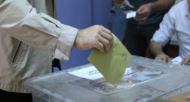YSK'nın gümrük kapılarında oy verme işlemine ilişkin genelgesi Resmi Gazete'de