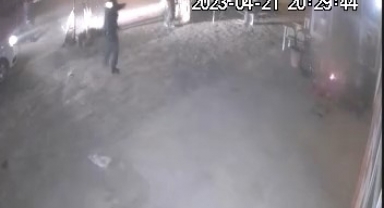 2 arkadaşın oyuncak silah ve torpilli oyunu polisi harekete geçirdi