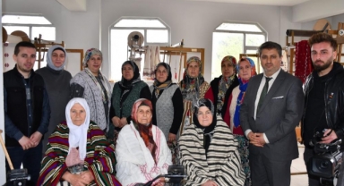 50 yıl sonra İznik’te tezgah sesleri yeniden yankılanıyor