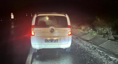 Anahtarı kontakta bıraktı aracını kaptırdı