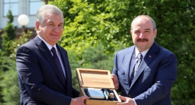 Bakan Varank’tan Bursaspor’a destek