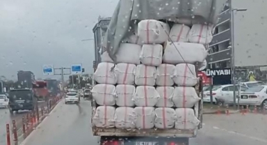 Bursa'da tehlikeli taşımacılık kamerada