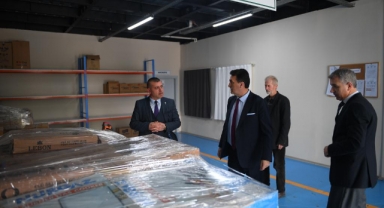 Deprem bölgesinde yaralar sarılıyor