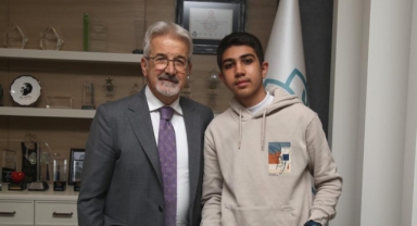 Depremzede atlet artık Nilüfer Belediyespor için koşacak