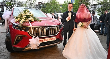 Türkiye’nin otomobili ilk kez gelin arabası oldu