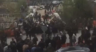 Kaçak bina yıkımında ortalık karıştı