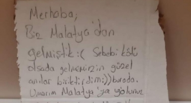 Memleketine dönen depremzededen duygulandıran not
