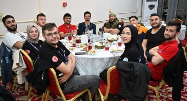 Teknoloji savaşçıları iftarda buluştu