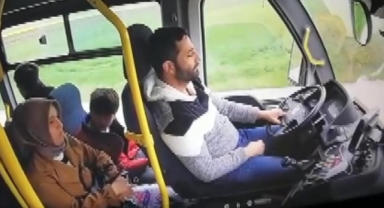 Yolcu dolu otobüsün şoförü uyuyakaldı