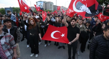 19 Mayıs’ta binlerce kişi 'İkinci Yüzyıl’a yürüdü