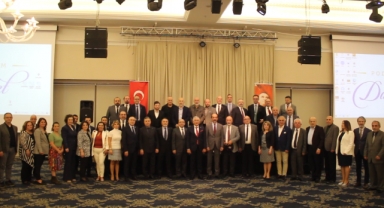 ARSİAD'da bayrağı Erdinç Acar devraldı