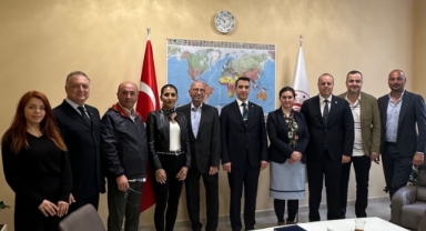 BALKANTÜRKSİAD heyeti Macaristan'a gitti