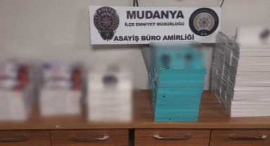 Bursa polisinden kaçak saat operasyonu