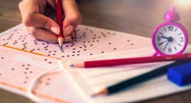 Depremzede öğrencilere illerindeki devlet üniversitelerinde yüzde 25 ek kontenjan