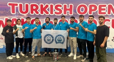 Kick Boks turnuvasında Yıldırım rüzgarı