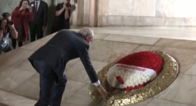 Kılıçdaroğlu Anıtkabir'i ziyaret etti