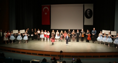 Mimarlar 23 Nisan'ı muhteşem bir konserle kutladı