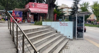 Navigasyon sürücüleri merdivene yönlendiriyor