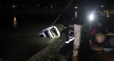Şanlıurfa'da araç sulama kanalına devrildi: 4 ölü, 2 kayıp, 1 yaralı