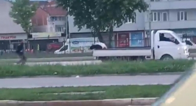 Şüphelilerin polisle kovalamacası amatör kamera'da