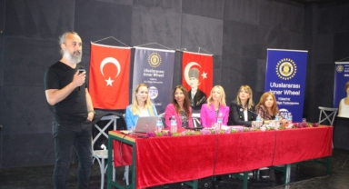 Yüksek Mimar Rahmi Dede kır çiçekleri ile deneyimlerini paylaştı