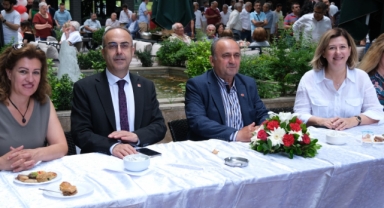 Bursa CHP'de Bayram coşkusu