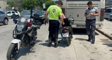 Çalınan motosikletini teslim alıralmaz kaza yaptı