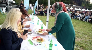 Enginar cennetinde renkli festival