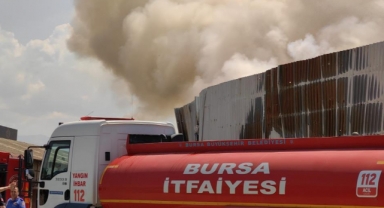 Geri dönüşüm tesisinde korkutan yangın